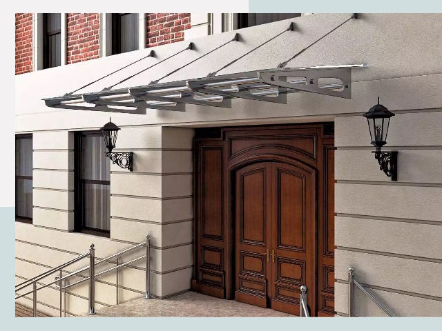 Металлические козырьки от 608 руб. в Павлово